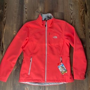 Women’s North Face jacket.  Size Large- Brand new.
